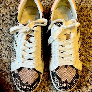Dolce Vita Sneakers size 9